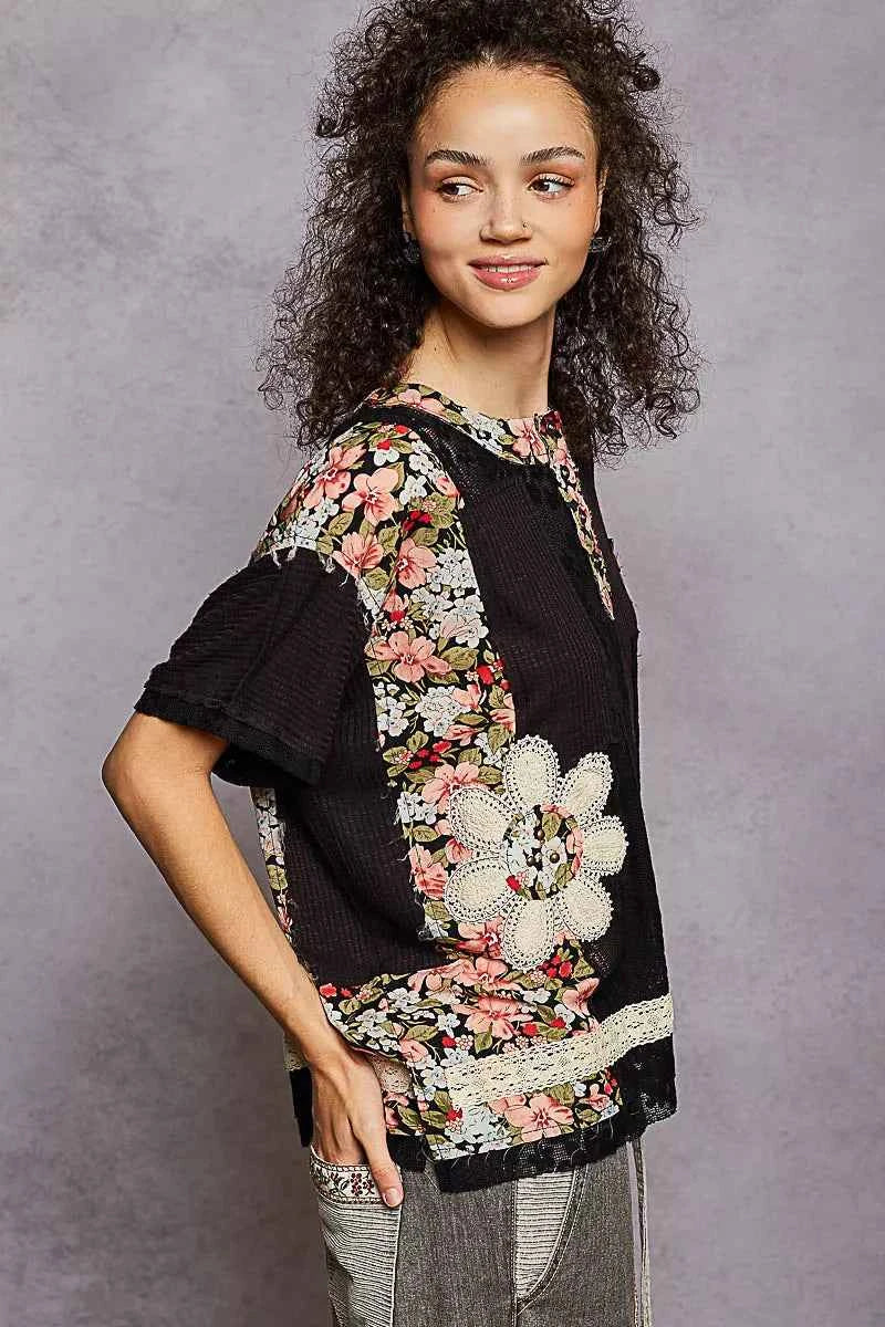 POL Lace Round Neck Short Sleeve Floral Pattern Top with Patch Detail 77fdd8cc-4a55-4fb5-89bc-ebc20a916388-Max-Origin
