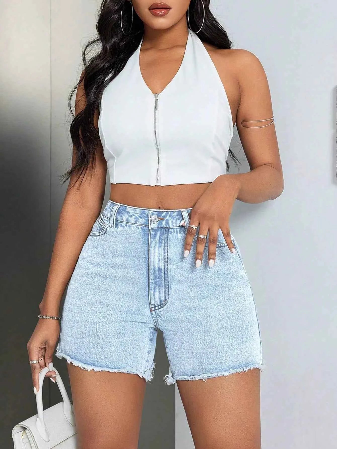 High-Waisted Raw Hem Denim Shorts 78f52529-e1fb-42a8-b64c-5e7907d6b3b1-Max-Origin