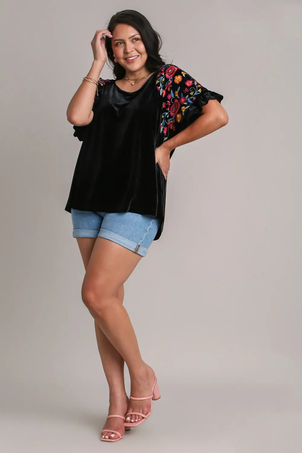 Umgee Full Size Velvet Embroidery Short Sleeve Blouse 7985b399-6d63-481c-a3f4-fab8020b115f-Max