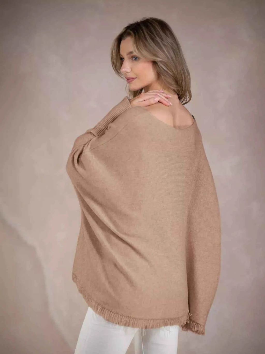 Raw Hem V-Neck Sweater 79eb08f5-5420-49bd-83e5-d05ca6de8816-Max-Origin