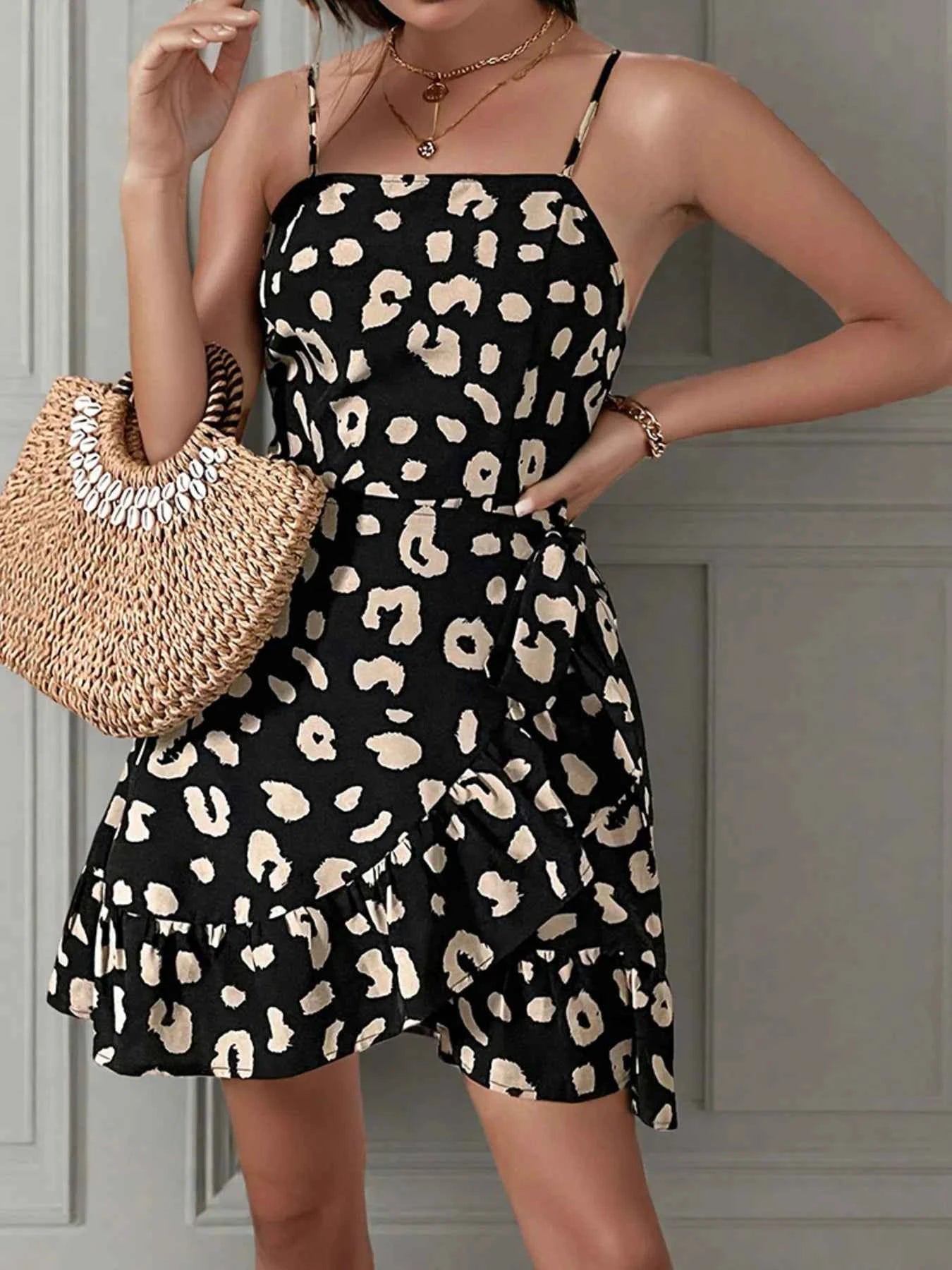 Leopard Print Square Neck Cami Dress 7a45d05067fc4bab900db5f41a05f202-Max-Origin