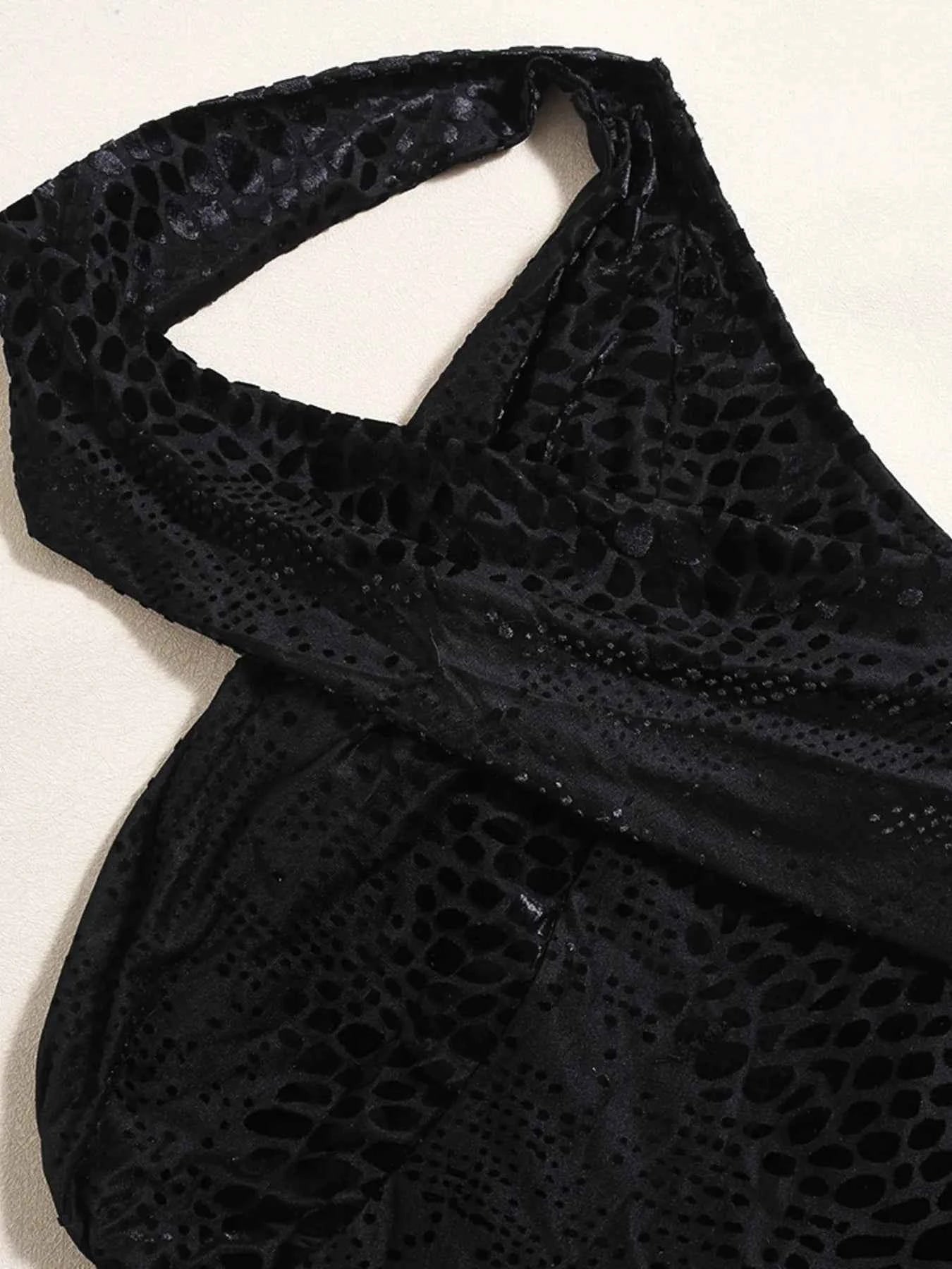 Asymmetrical Halter Neck Mini Dress 7aa73126743c49f8bc67af93b4501a6e-Max-Origin