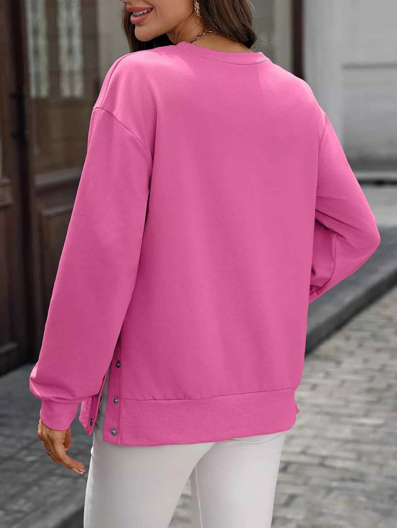 Side Snap Round Neck Sweatshirt 7adde8d8-71d6-44fe-aae0-7a48599e0c04-Max-Origin