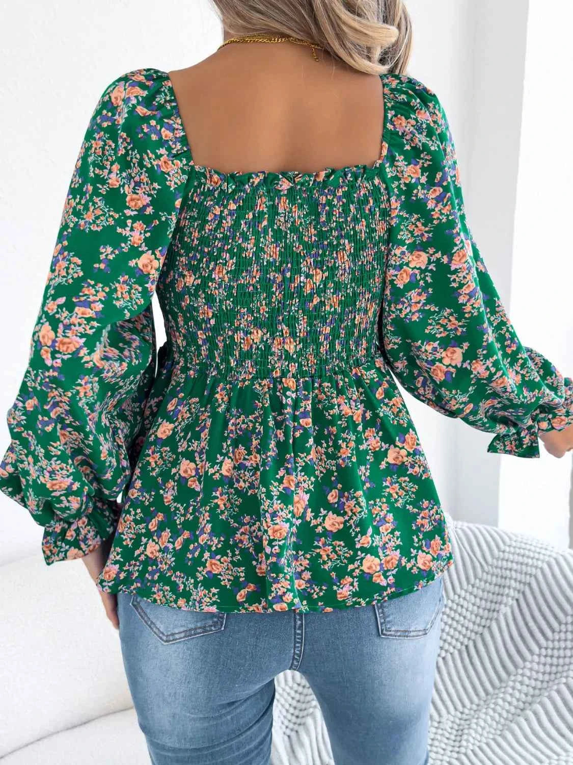 Floral Square Neck Flounce Sleeve Blouse 7ae5e49c-edff-4692-8b1f-a895e1563794-Max-Origin
