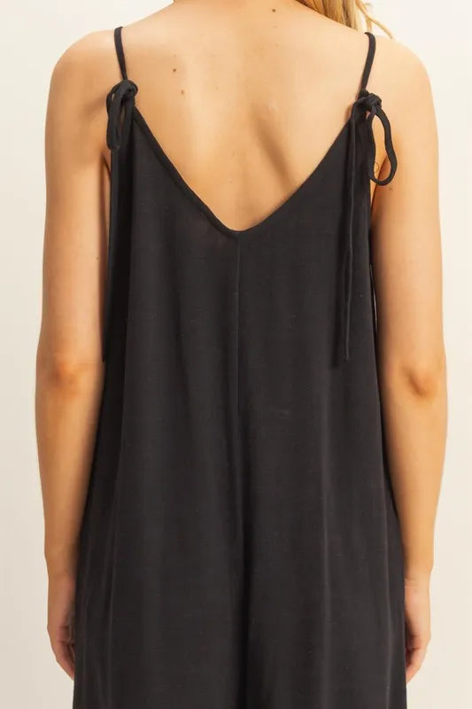 HYFVE V-Neck Pocket Detail Side Tie Hem Romper 7b62f5979a994b00ba49283d2fdeb296-Max-Origin