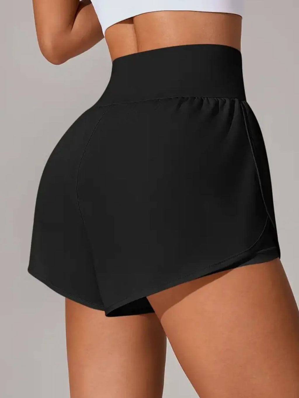Pocketed High Waist Active Shorts 7b733d28-b5e0-454e-8310-f7782a700100-Max-Origin