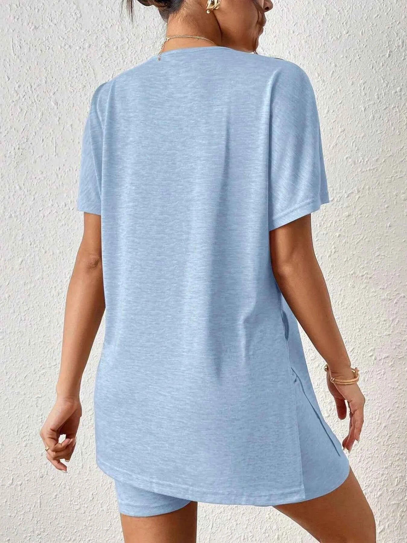 Casual Round Neck T-Shirt and Shorts Set 7c5db88da1754f9d80e0246f29e46555-Max-Origin