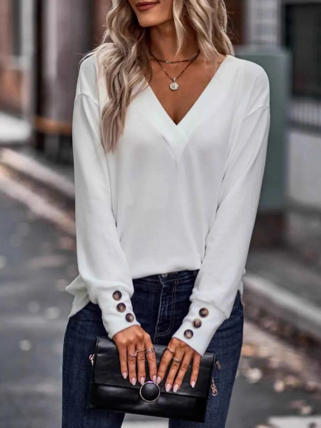 V-Neck Long Sleeve T-Shirt 7c68d7c65aa54ba7803a5c6714d62aed-Max-Origin