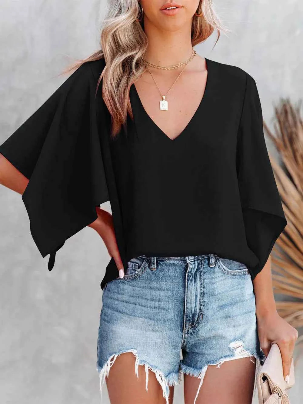 V-Neck Half Sleeve Blouse Black 7ce6808c-6d43-4a8a-825d-85eeb85a49a1-Max