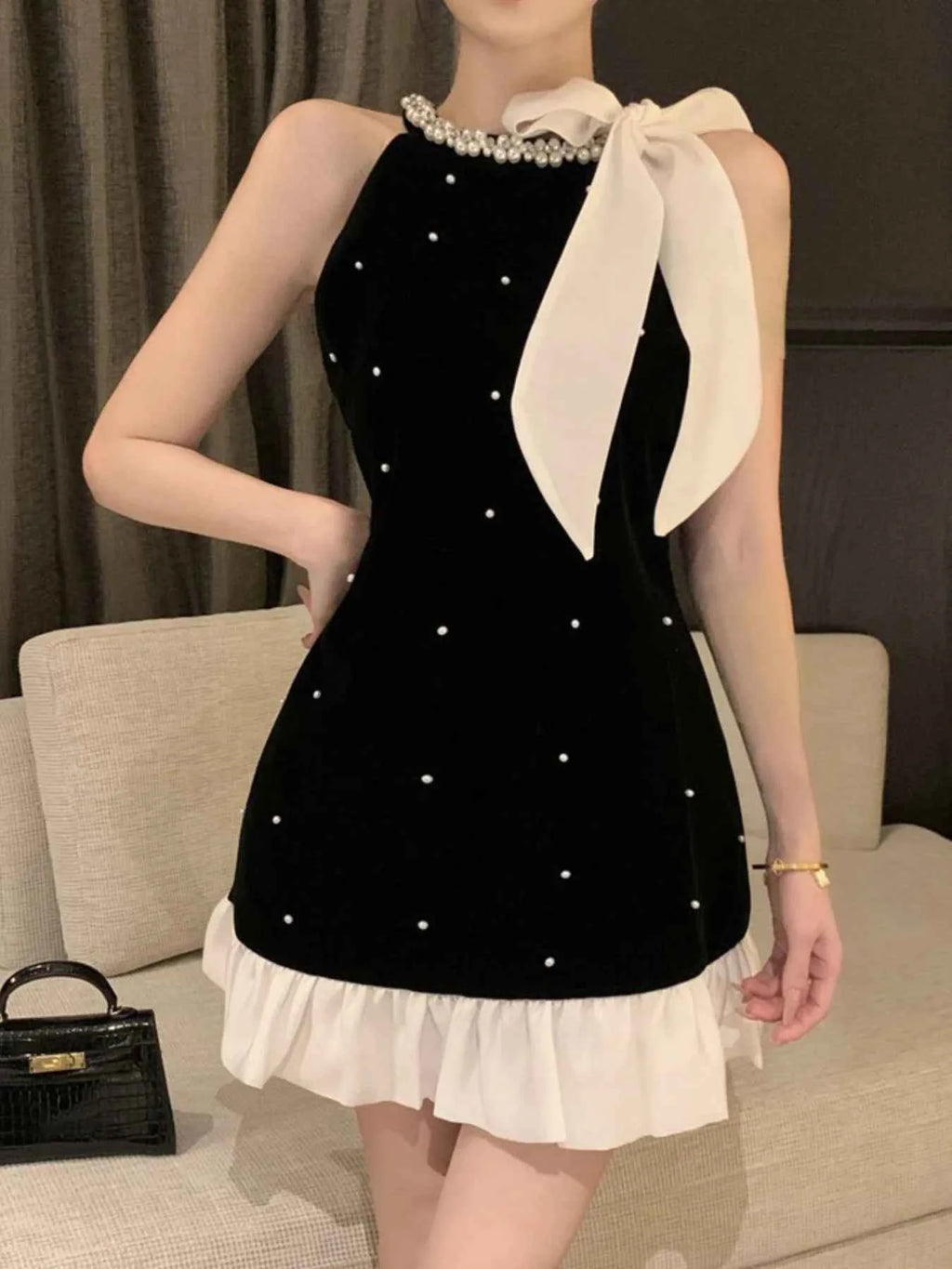 Pearl Detail Sleeveless Mini Dress Black 7db0001f-7e1f-4dc9-90c5-c4a9f0d48cda-Max-Origin