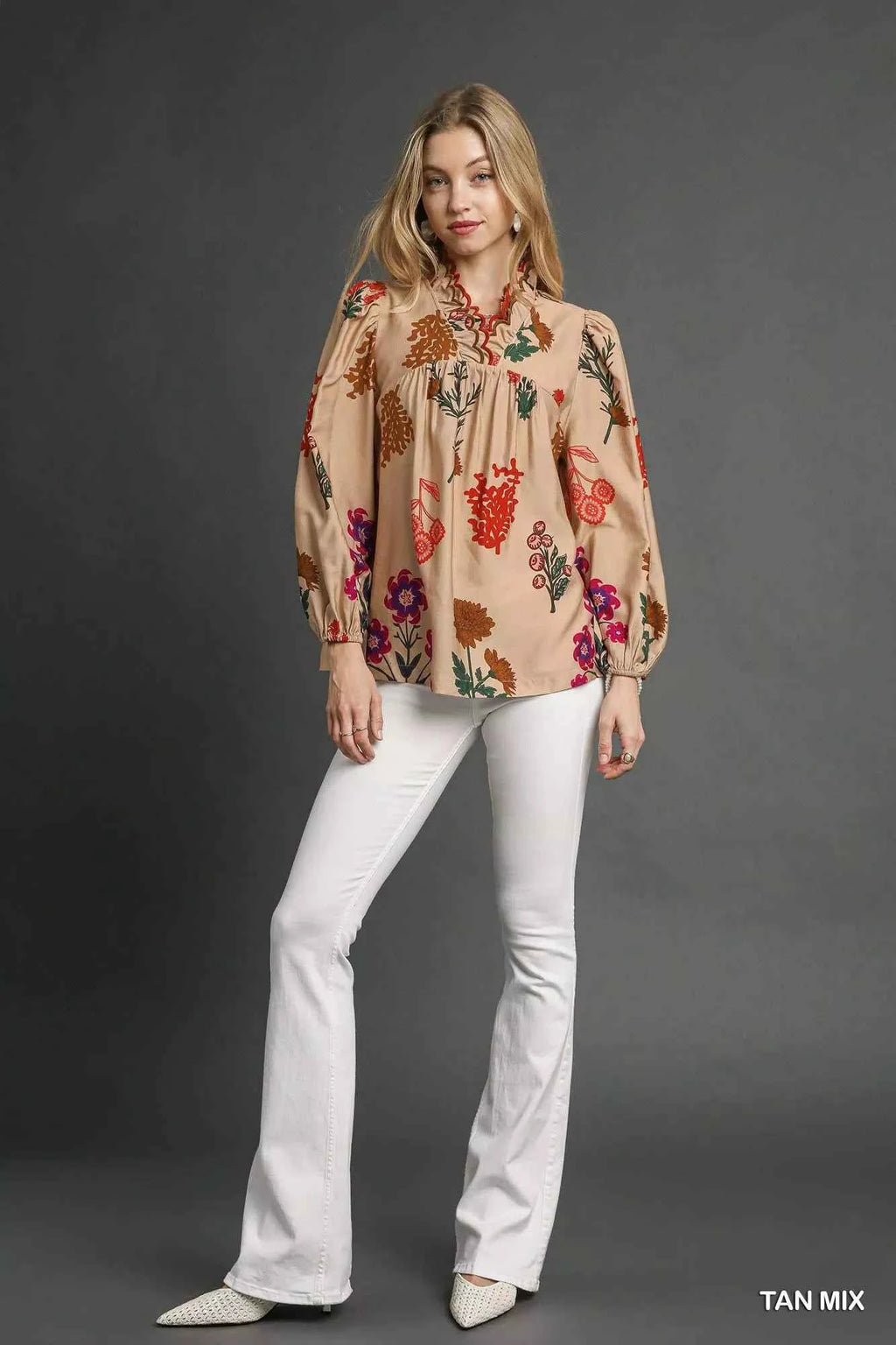 Umgee Flower Print Blouse with Scalloped Neckline 7e7447e8-17c3-47c3-8133-c0bc85357ce6-Max-Origin