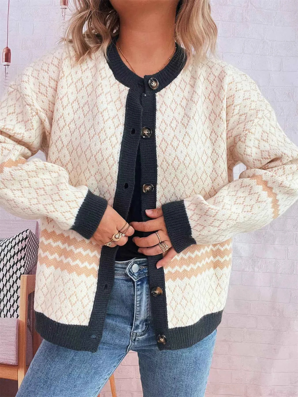 Geometric Pattern Button Up Cardigan 7edac3f0cc9a4e88b0a3b8a6a1c05fd2-Max-Origin