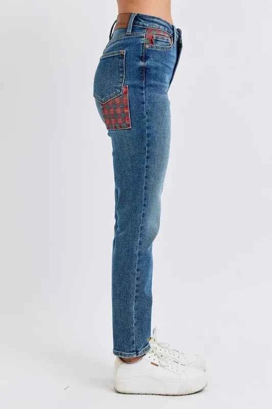 Judy Blue Full Size HW Plaid Patch Slim Fit Jeans Plus Size 7edc67560a5543da9ed4e4e111df3272-Max-Origin