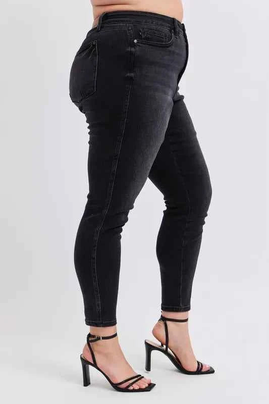 Judy Blue Full Size Mid Rise Tummy Control Skinny Jeans Plus Size 7f5fb915-4068-4e21-9988-84011d444a2e-Max-Origin