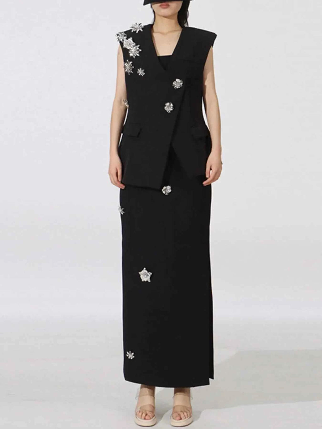 Flower Sleeveless Vest and Skirt Set 8035013a-7129-4a5d-8302-a9bab8642582-Max-Origin