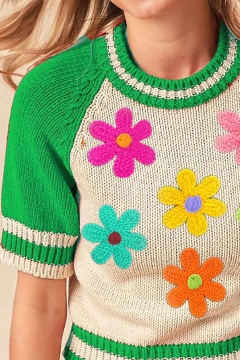 BiBi Crochet Flower Patches Striped Rib Band Sweater 809093cf-ff41-4b63-bf24-7cb4abfc307b-Max-Origin
