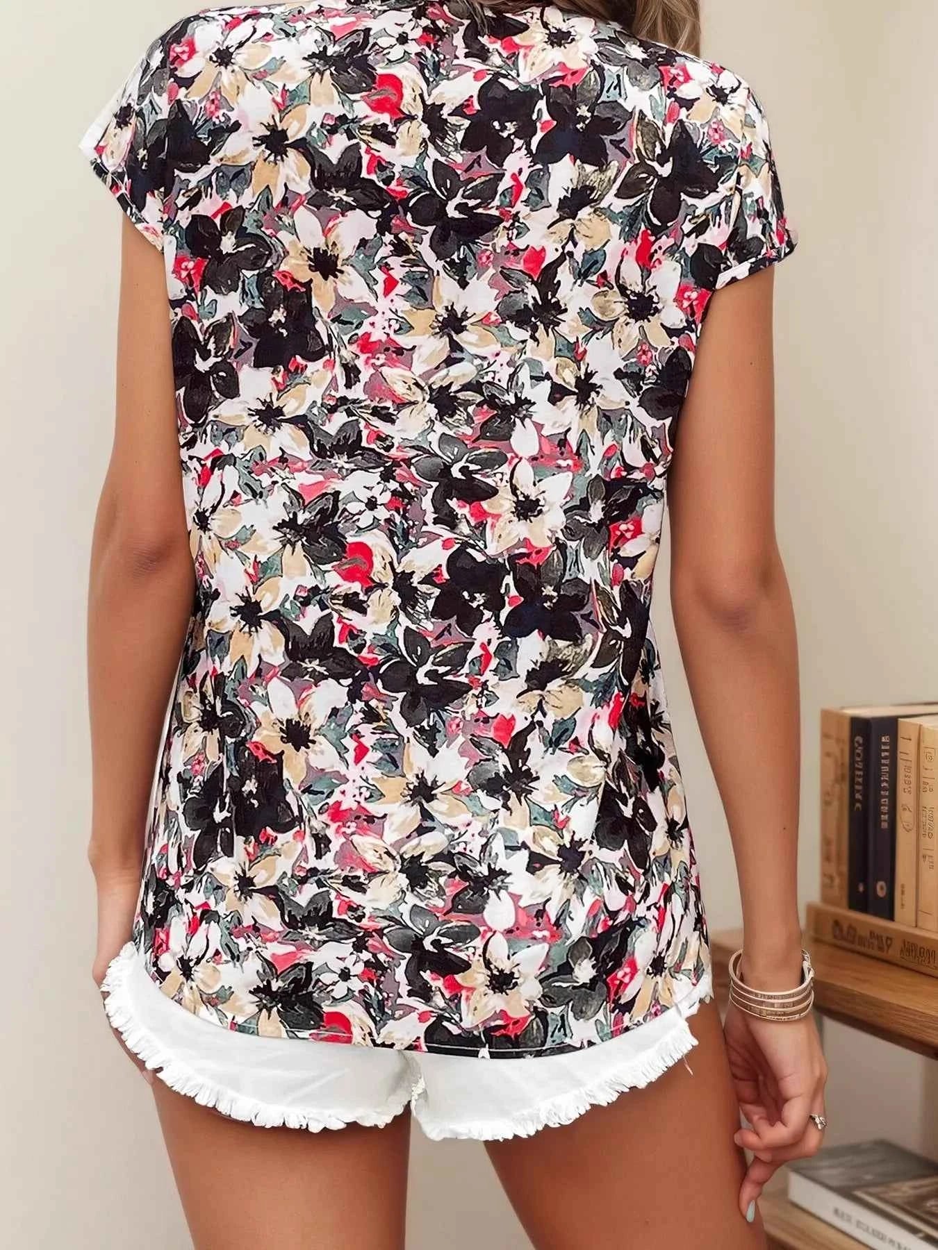 Floral Print V-Neck Short Sleeve T-Shirt 81a30edce1d34a0d8f239bf6b3500eaf-Max-Origin