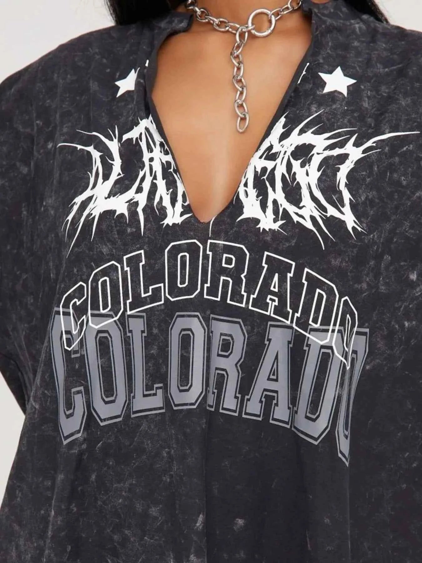 Side Slit Letter Graphic Oversize T-Shirt 82588b96-3529-4ab8-941e-d8d2150aaf64-Max-Origin