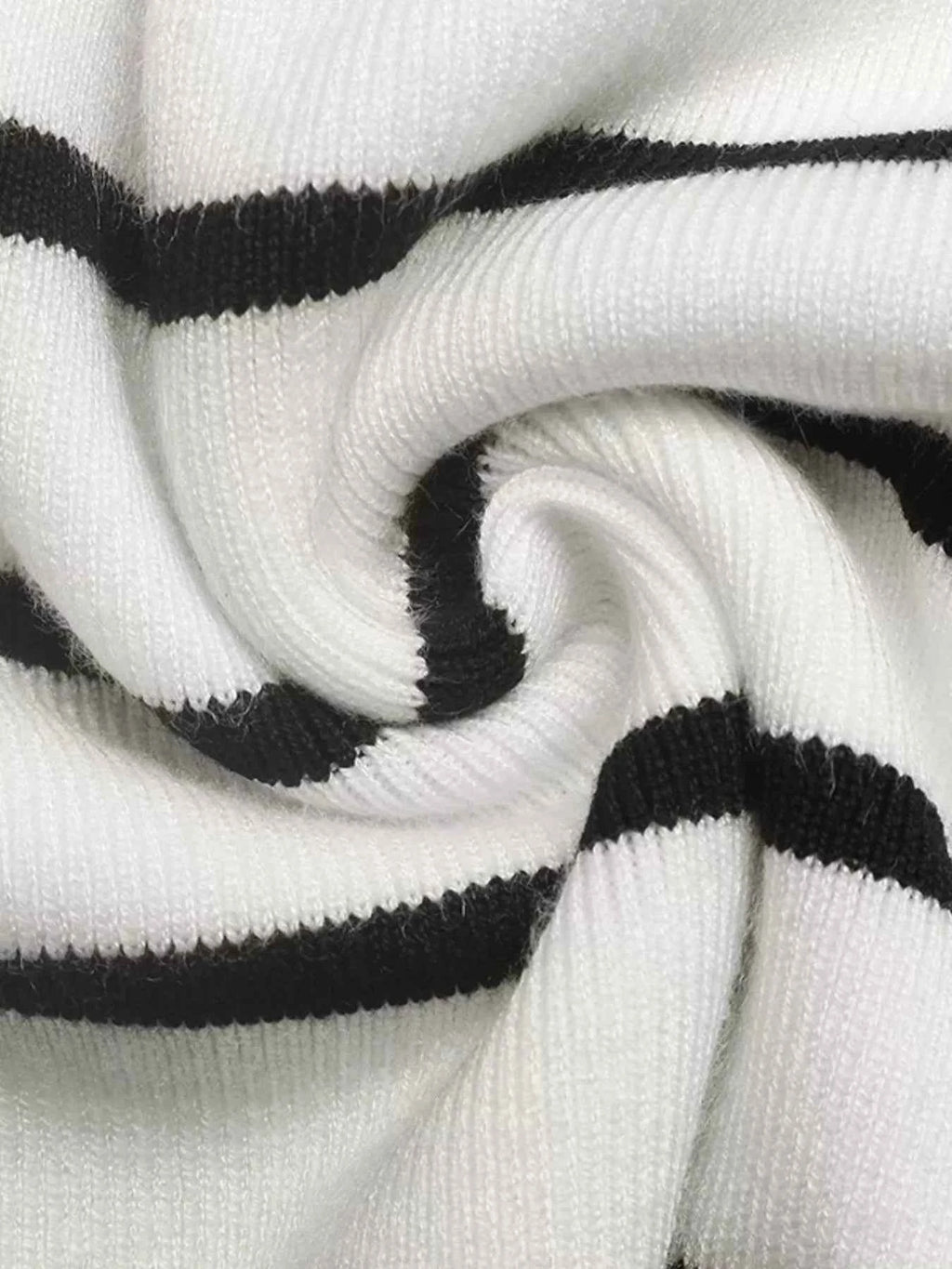 Striped V-Neck Long Sleeve Sweater 82fb6ba7-ffcc-439c-96c0-401bdbd3394d-Max-Origin