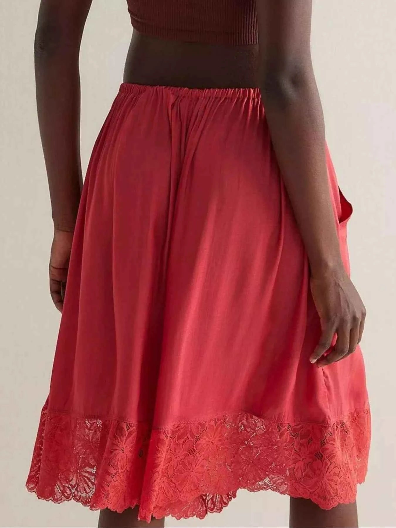 Lace Detail Shorts 83e1540a-b938-4974-8e4d-24bbe7de271d-Max-Origin