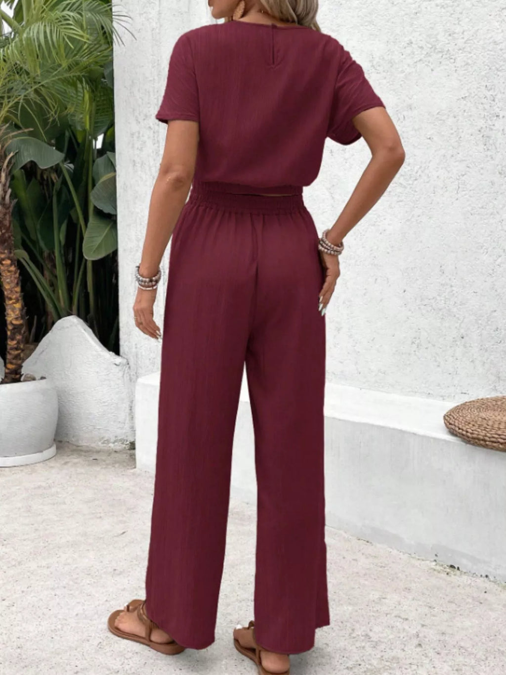Round Neck Short Sleeve Top and Pants Set 84ccfa51-f3b6-4baf-b5f4-bfe9c4d56eef-Max-Origin