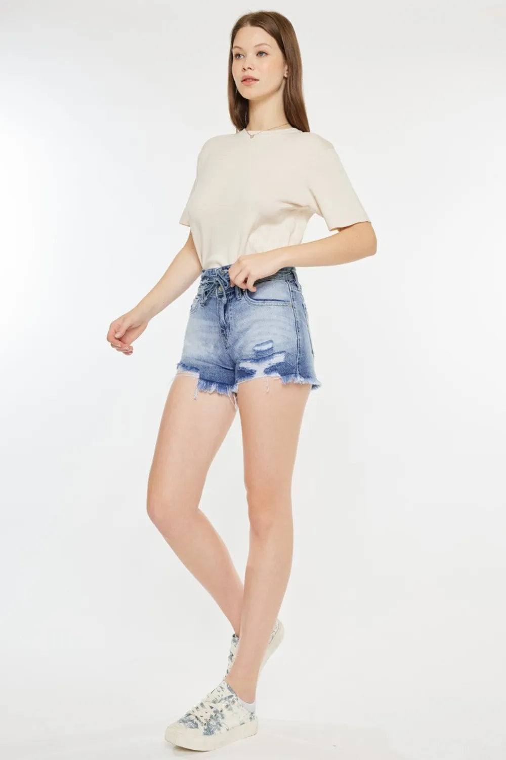 Kancan High Rise Frayed Hem Denim Shorts 85347cc1-7bc9-4520-9cfa-7b9bc3c1dcef-Max
