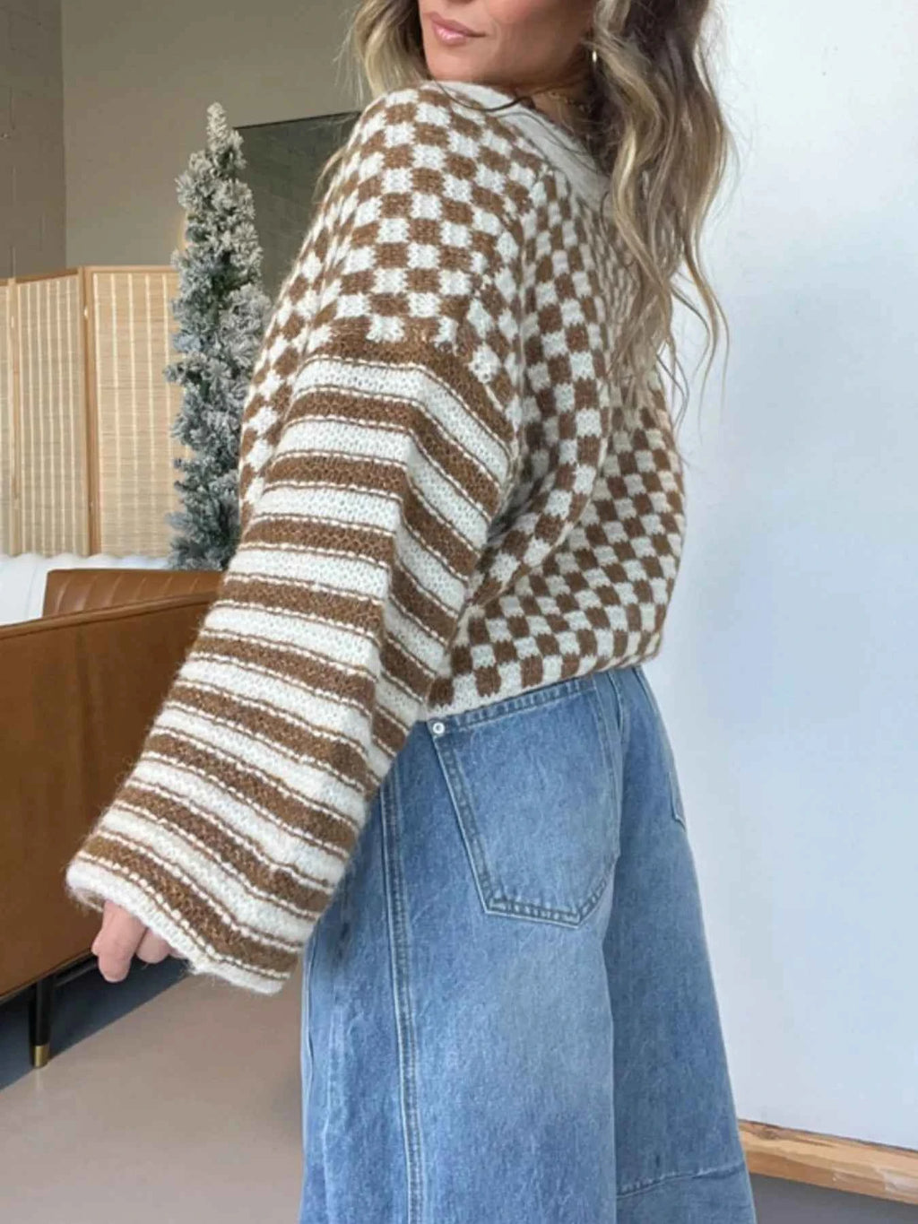 Checkered and Striped Pattern Button-Front Cropped Cardigan 85ed3c96-ff82-425e-b759-c393839ece9f-Max-Origin