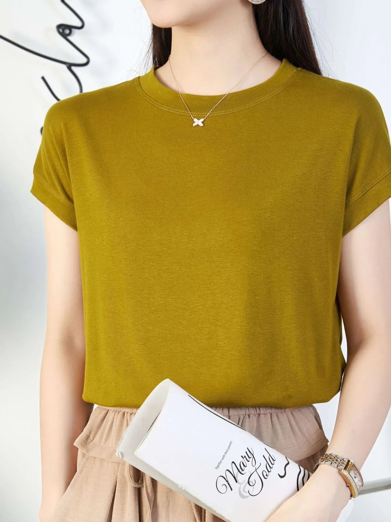 Round Neck Short Sleeve T-Shirt Mustard 865c88d36ac249c28bfe98b6930a2e0f-Max-Origin