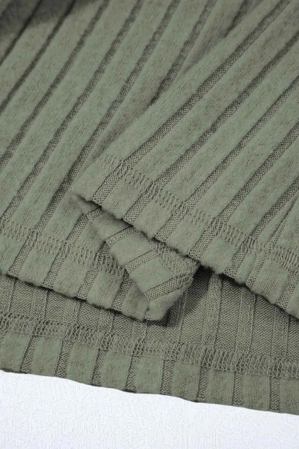 Ribbed Knit Button-Up Cardigan 8672b38b-bcb7-4b7f-9976-51a6c5682969-Max-Origin