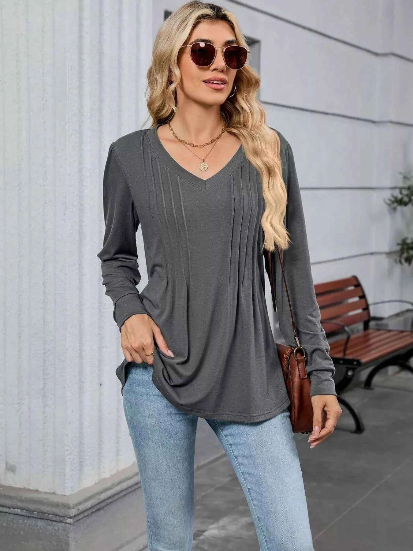 V-Neck Long Sleeve Relaxed Fit T-Shirt Dark Gray 868c545e330a4e19a07e85388eac53f4-Max-Origin
