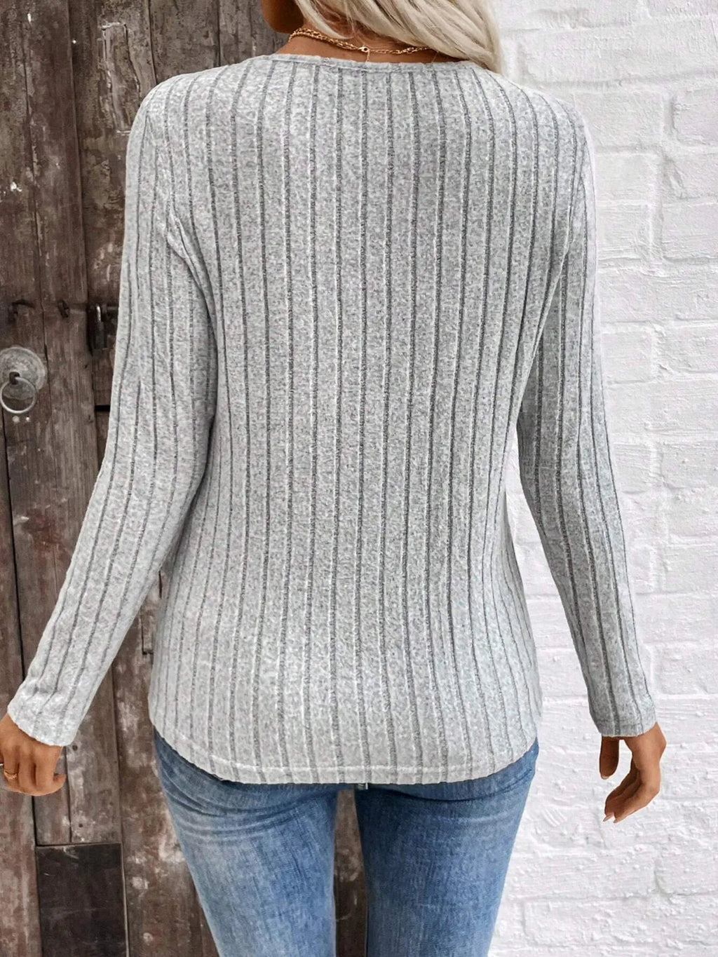 Ribbed V-Neck Long Sleeve Knit T-Shirt 87082ed2a60a431495c2362e0b91a828-Max-Origin