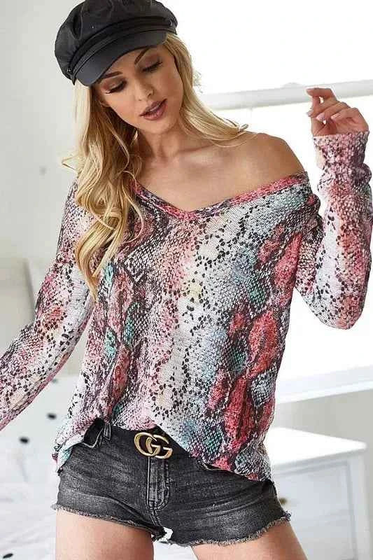BiBi Snakeskin Print Low Gauge Hacci V Neck Top 87137f63821a468d96b1e0447518ea33-Max-Origin