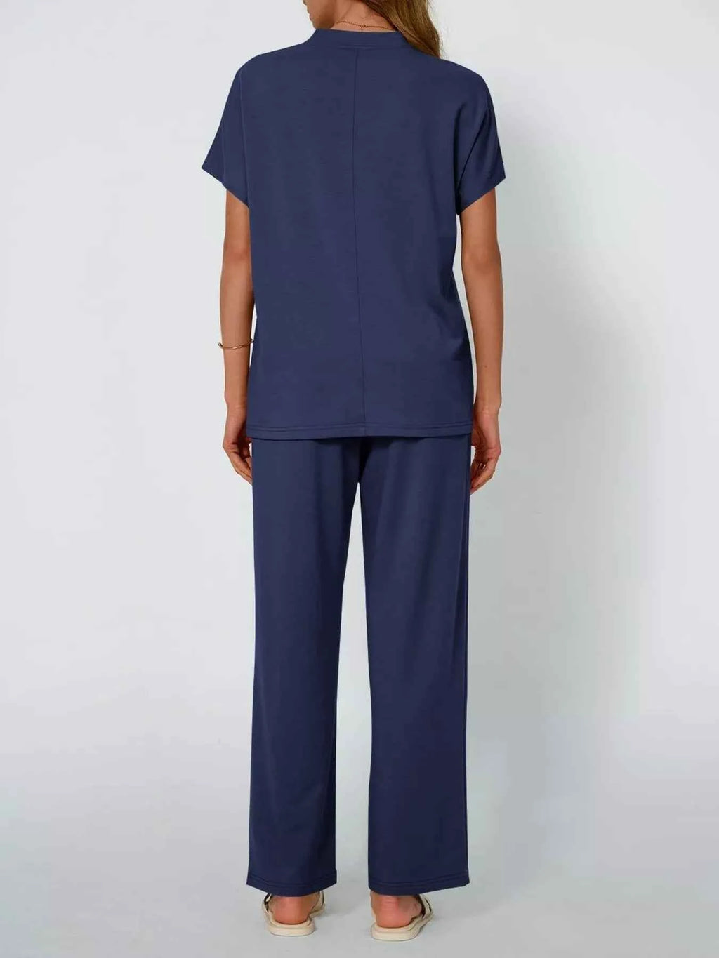 Full Size Round Neck Short Sleeve Top and Pants Set Plus Size 886b5b3272d64e74b4281dc3a2f8e07f-Max-Origin