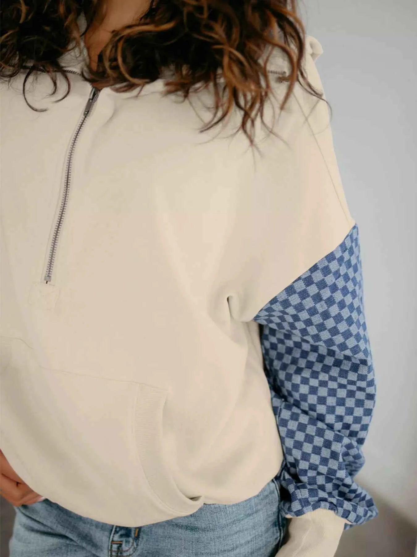 Checkered Color Block Half Zip Sweatshirt 8b7994b3-90d1-4c46-bc97-df62ad0dea66-Max-Origin
