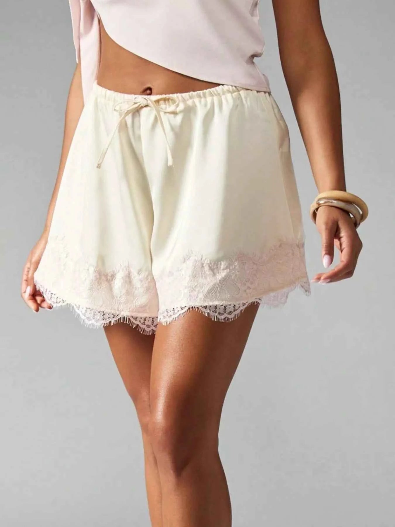 Lace Trim Drawstring Casual Shorts 8b8ecd17-c646-4921-8f6b-e3ae8a2c84ec-Max-Origin