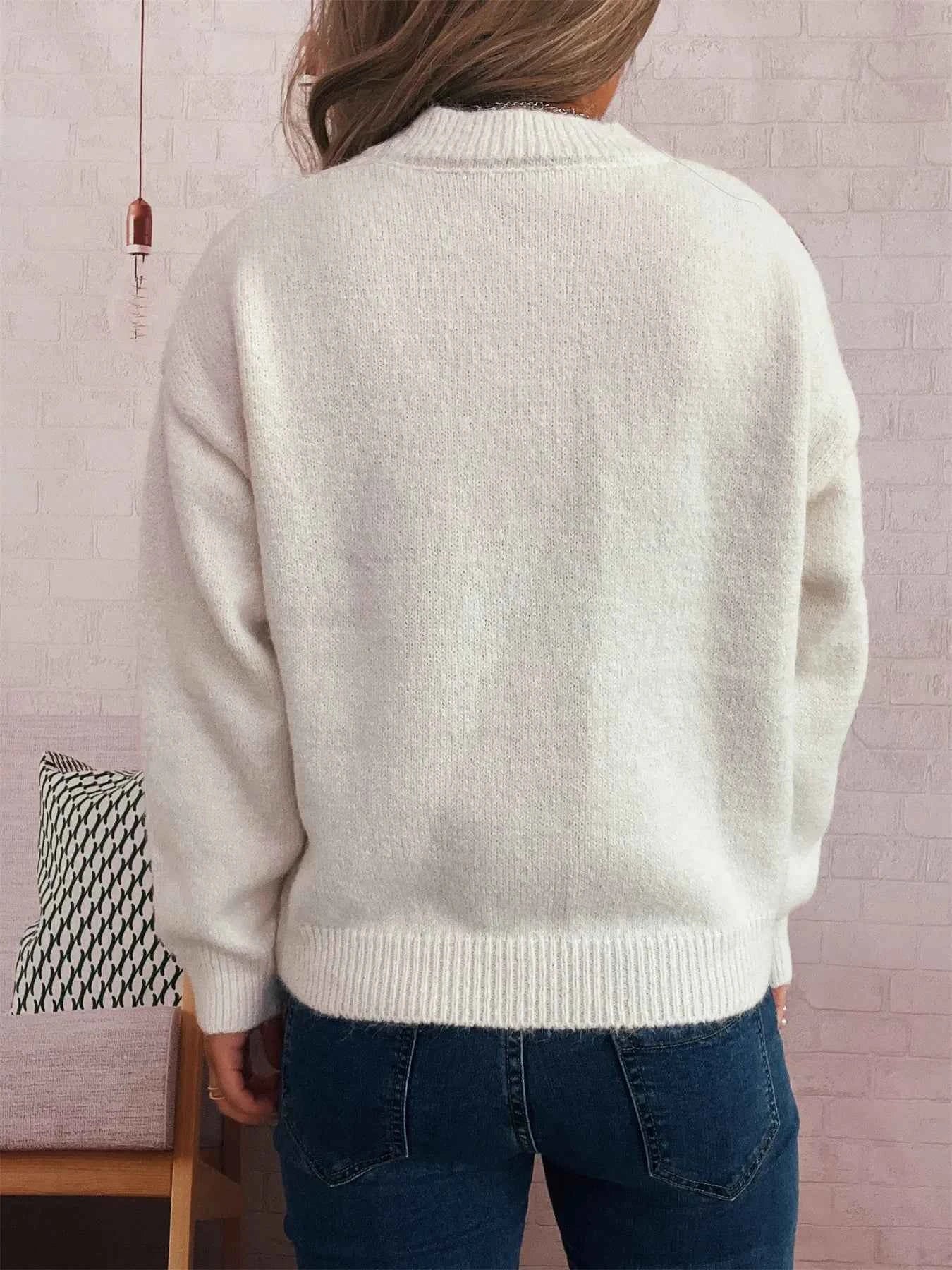 Contrast Cherry Round Neck Sweater 8ba92bb0dd5a4aab83f06cbf6cad731b-Max-Origin