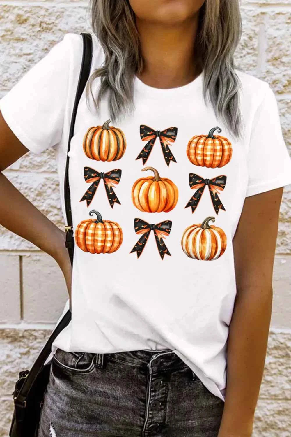 Pumpkin Round Neck Short Sleeve T-Shirt White 8c3a9bf9-520e-4556-9531-f0ce5d2a9169-Max