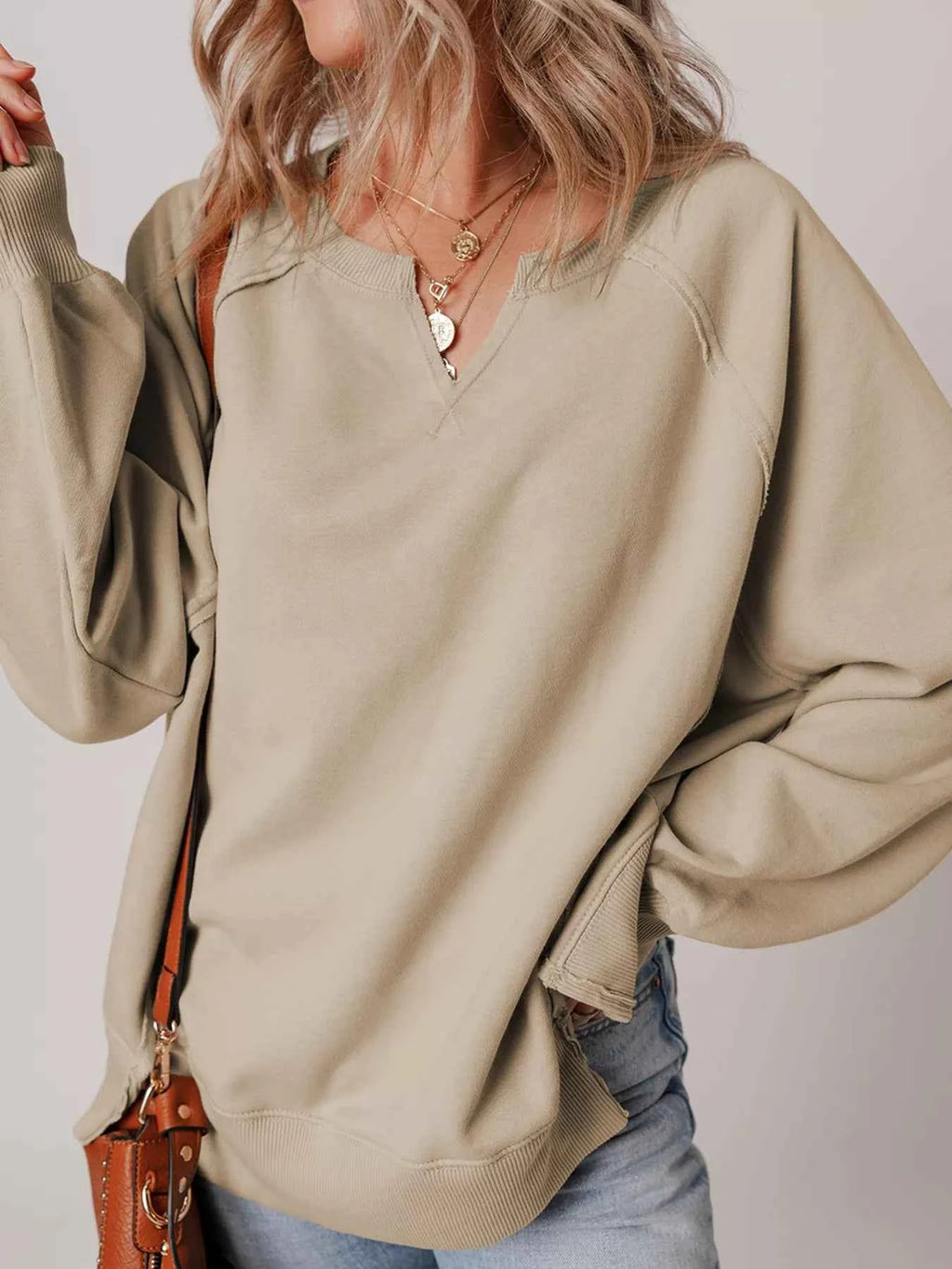 Raw Edge Exposed Seam Raglan Sleeve Side Slit Sweatshirt 8d00fb27643a4466ab8d1859eae7c63b-Max-Origin