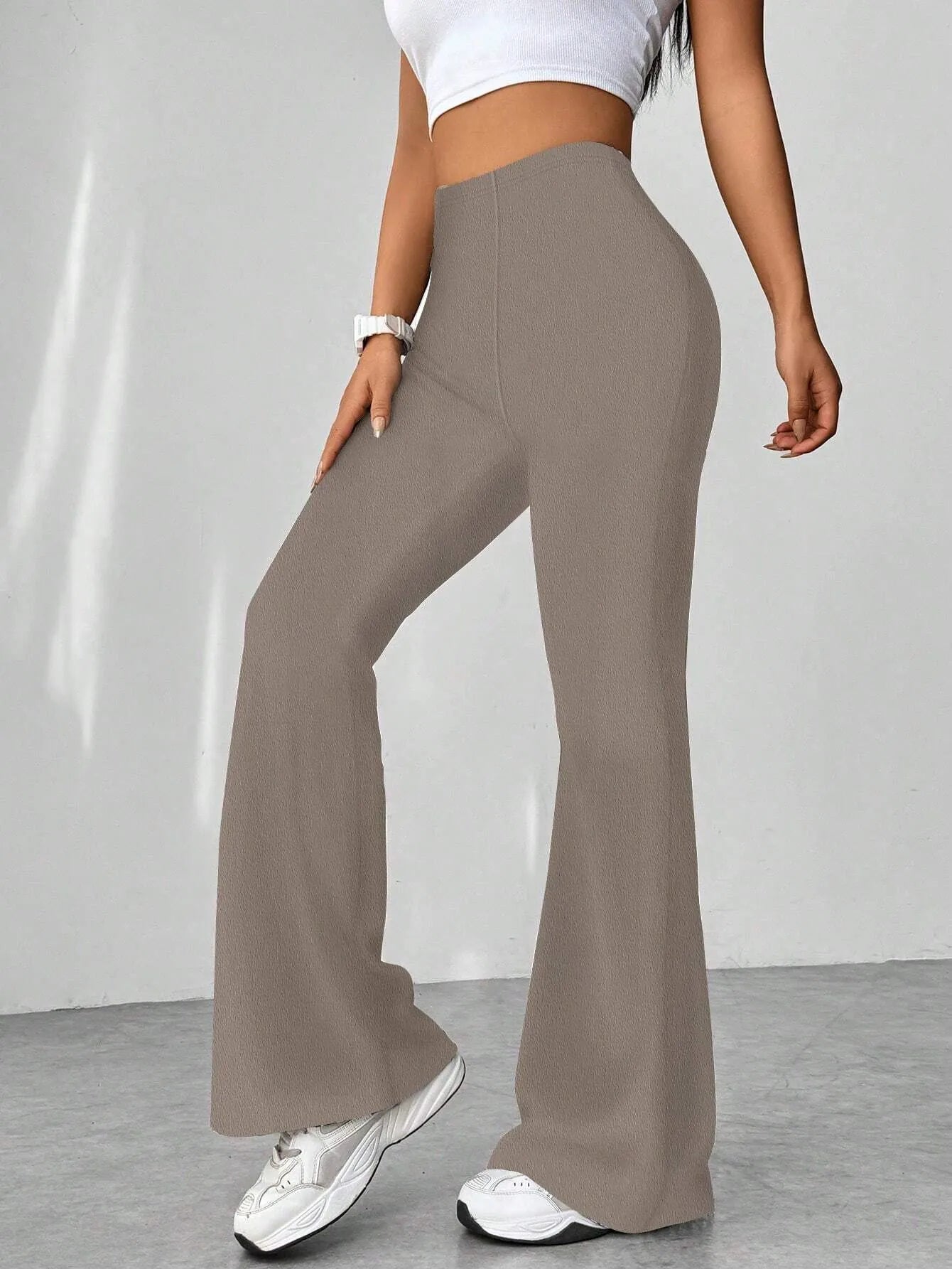 High Waisted Flare Pants Khaki Color 8d1cd470-da64-4127-87aa-e1f358c0b9d7-Max-Origin