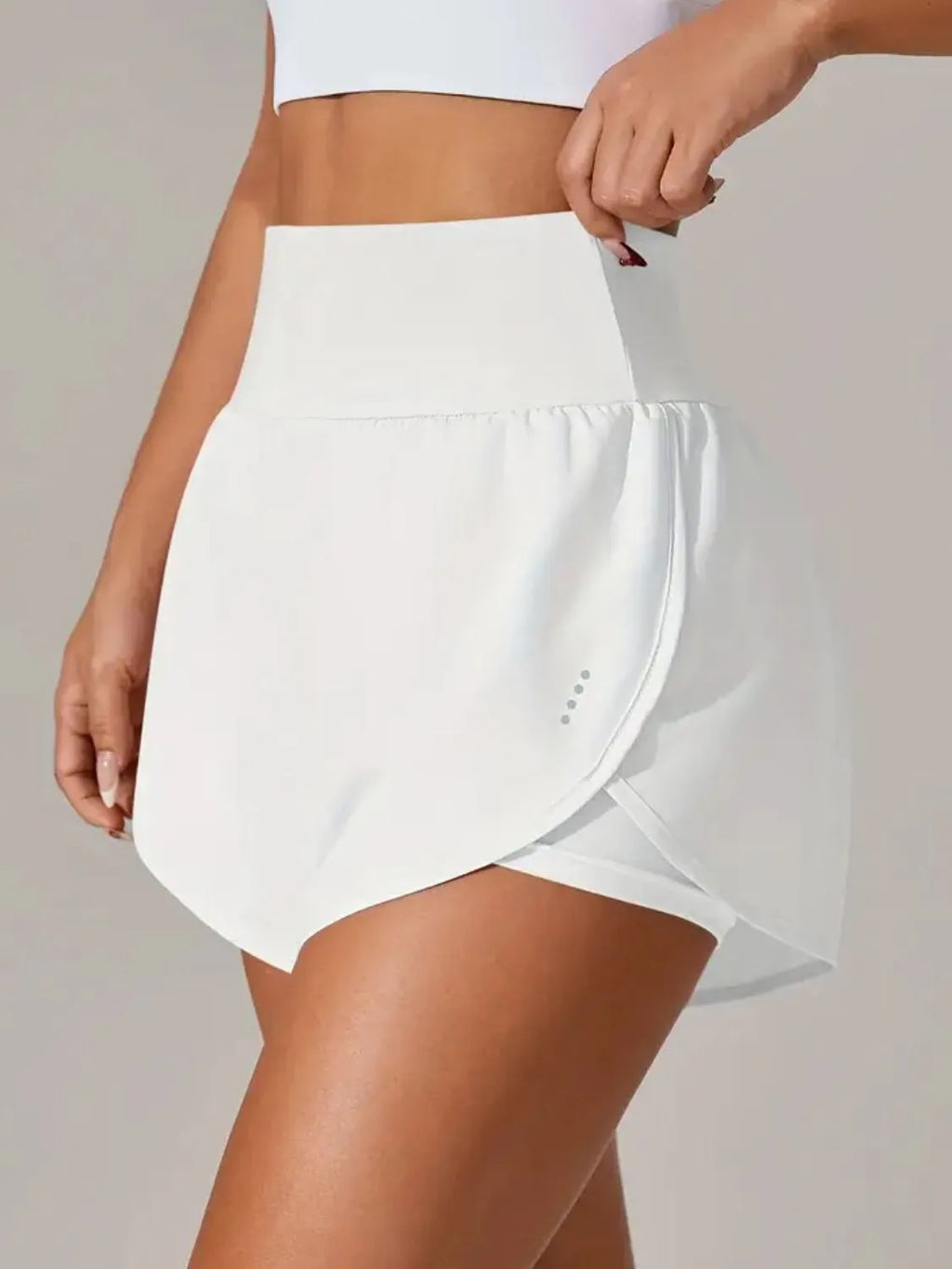 Pocketed High Waist Active Shorts 8d28cfaf-b199-4045-b494-0842ba9b9fcf-Max-Origin