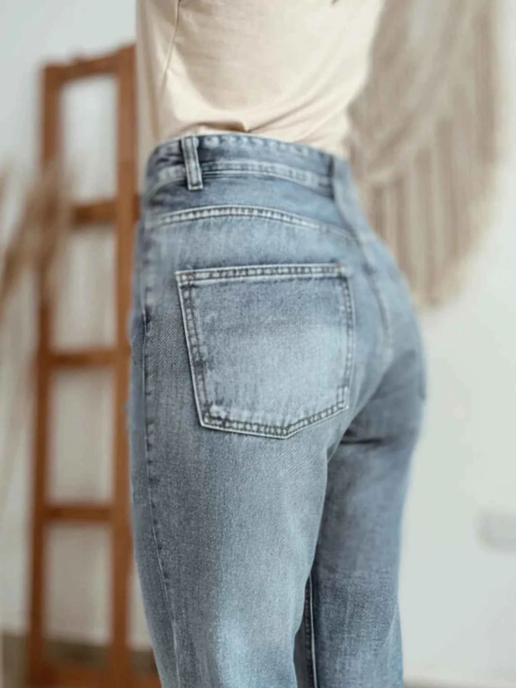 Distressed Ankle-length Straight Jeans 8ddb845f238349b78ac9a3ceb90b21cc-Max-Origin