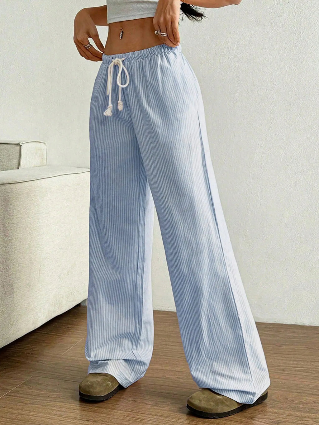 Drawstring Striped Wide Leg Pants 8ed1dd4b-fc1f-42bf-b666-7d5815a44a59-Max-Origin