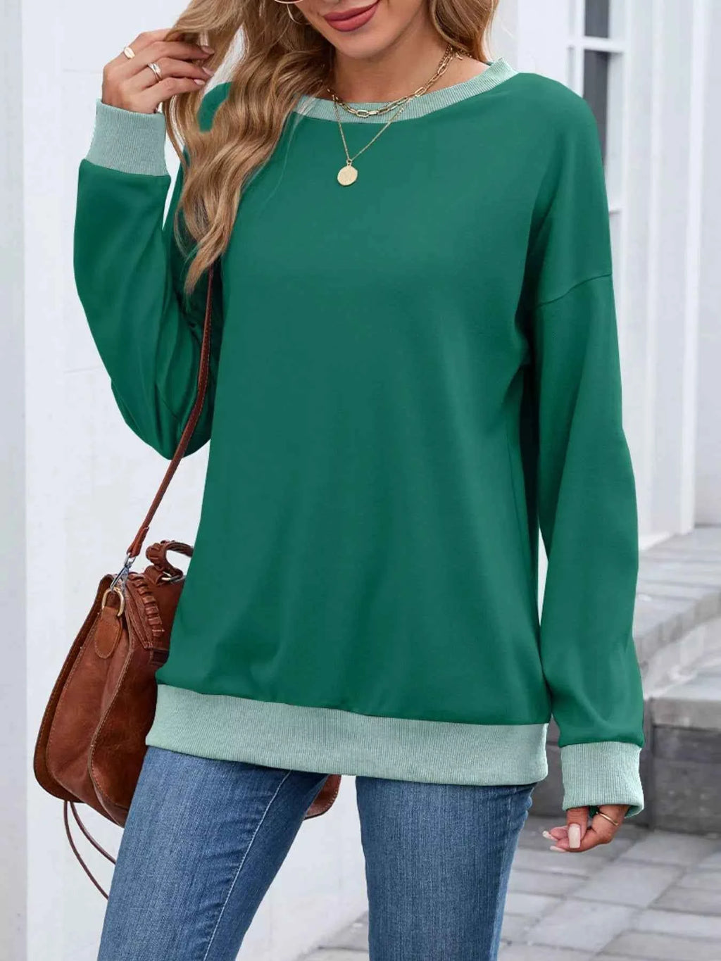 Contrast Trim Long Sleeve Sweatshirt 8f04bf97-cbf1-4f6d-becb-f83c25010cf6-Max-Origin