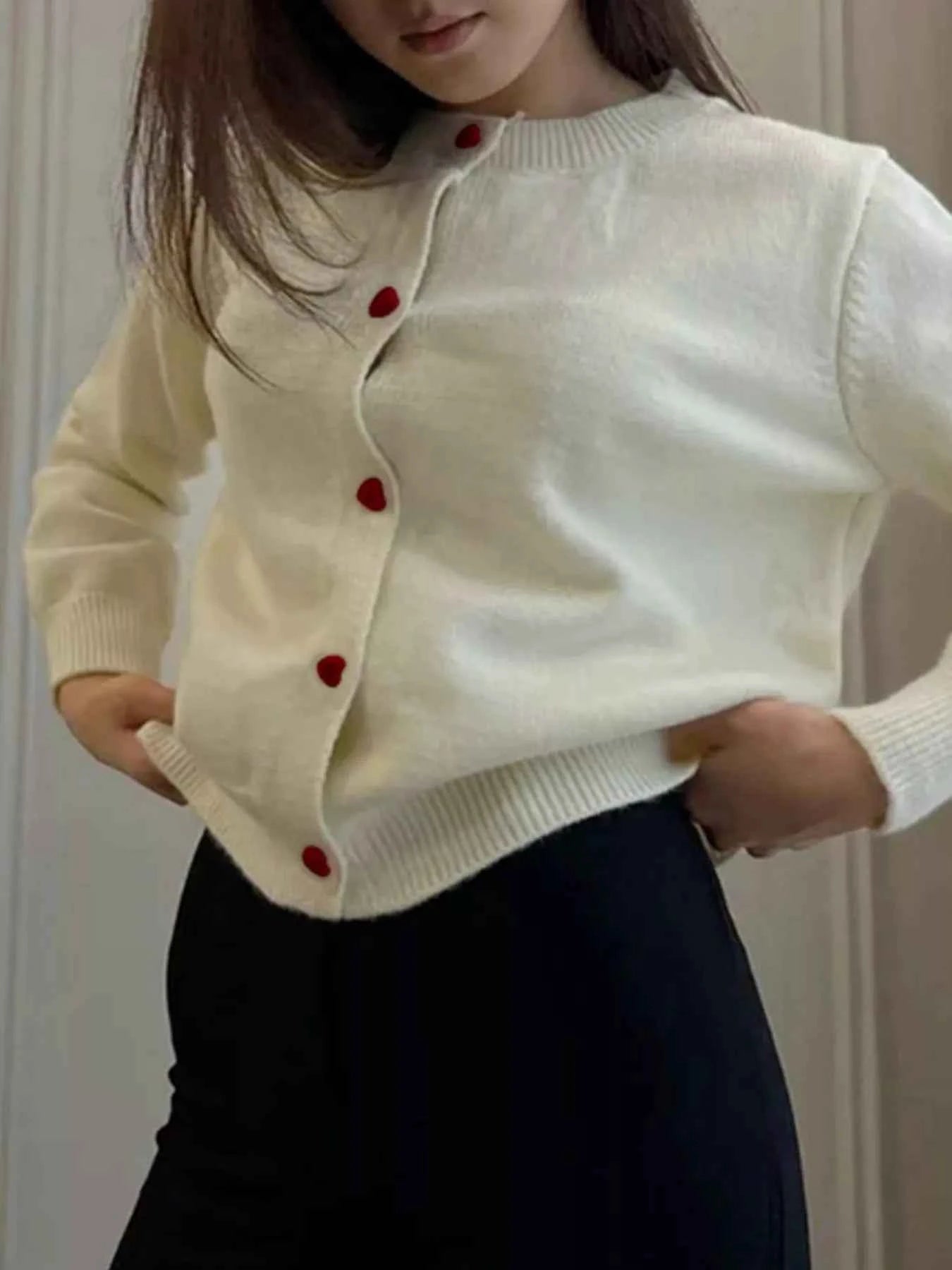 Button-Front Long Sleeve Cardigan 9264af37-1539-4293-beb5-4ee14cf4d59d-Max-Origin