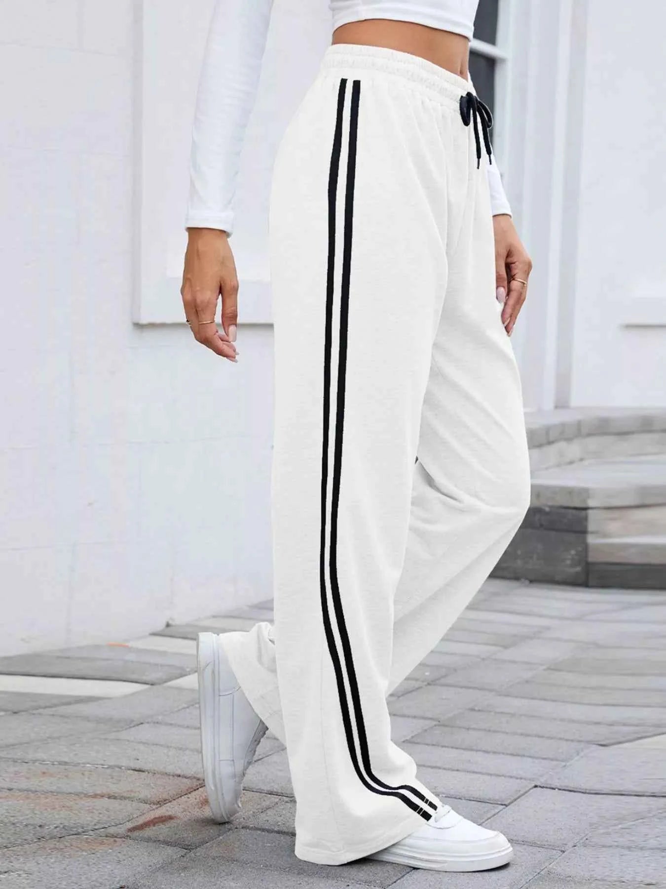 Side Striped Wide Leg Pants 92aca406-a322-468a-90c5-3e3710a1ff43-Max-Origin