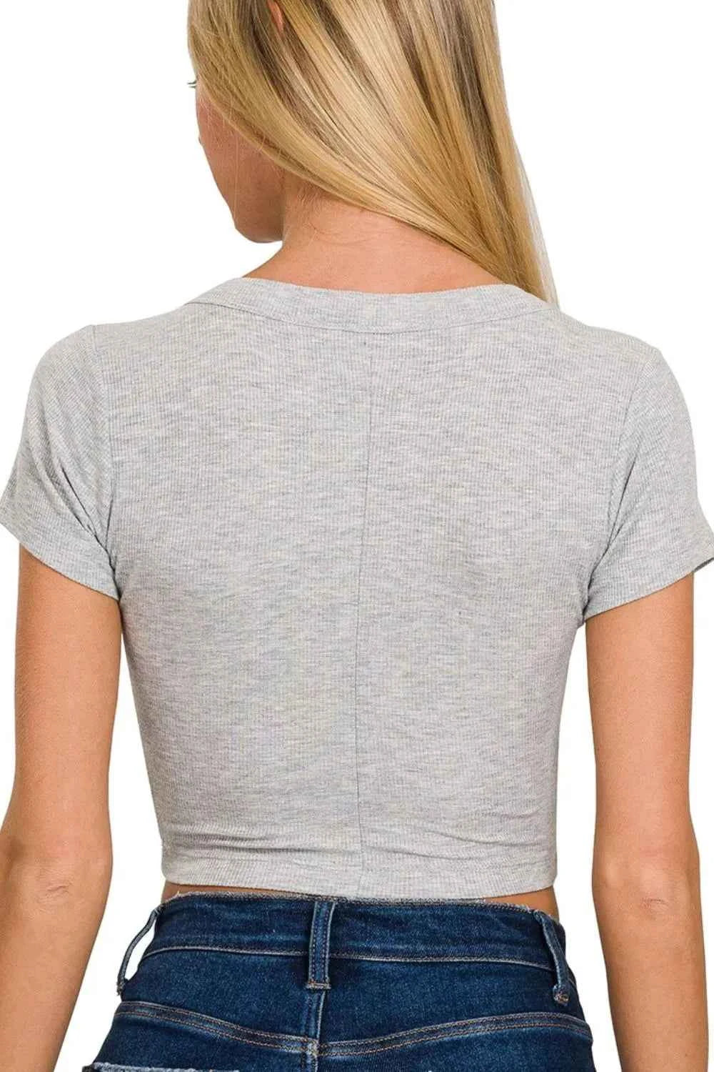 Zenana Ribbed Scoop Neck Crop Short Sleeve Top 92b63bbe-db99-45c8-9742-334903ebc083-Max-Origin