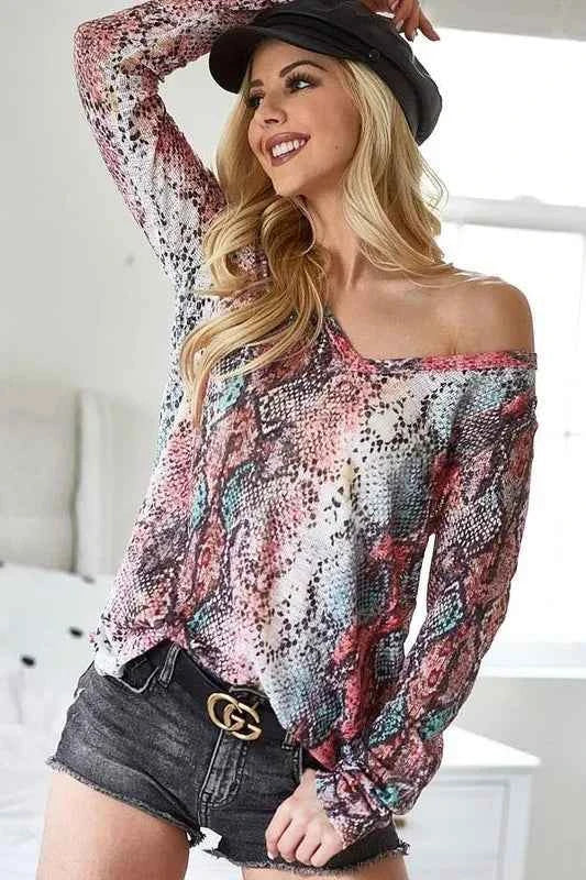 BiBi Snakeskin Print Low Gauge Hacci V Neck Top 9380e3c028b0487782e9b375f1945752-Max-Origin
