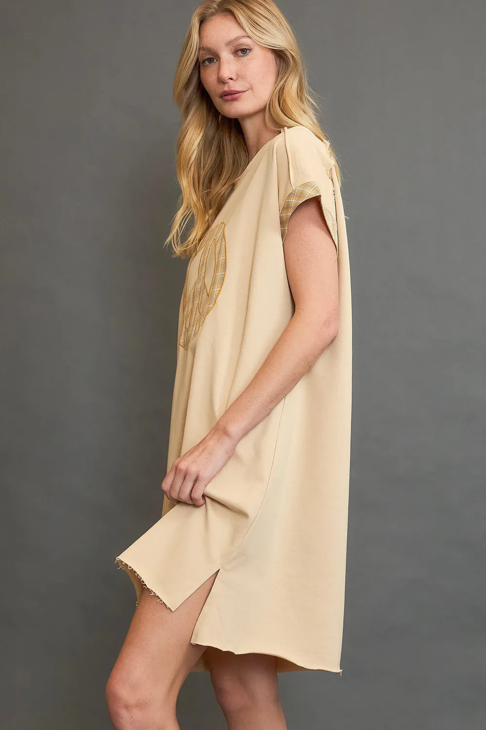 Umgee Peace Plaid Applique Short Sleeve Mini Dress 9621f2f6-f946-4942-a7be-dfd6d5562eca-Max