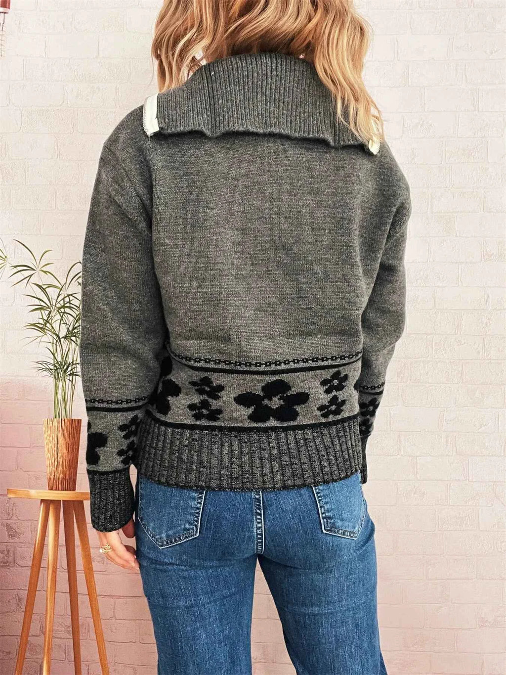 Flower Zip Collar Long Sleeve Sweater 9653f40fe8fc490fbe90e40f4e4cffea-Max-Origin