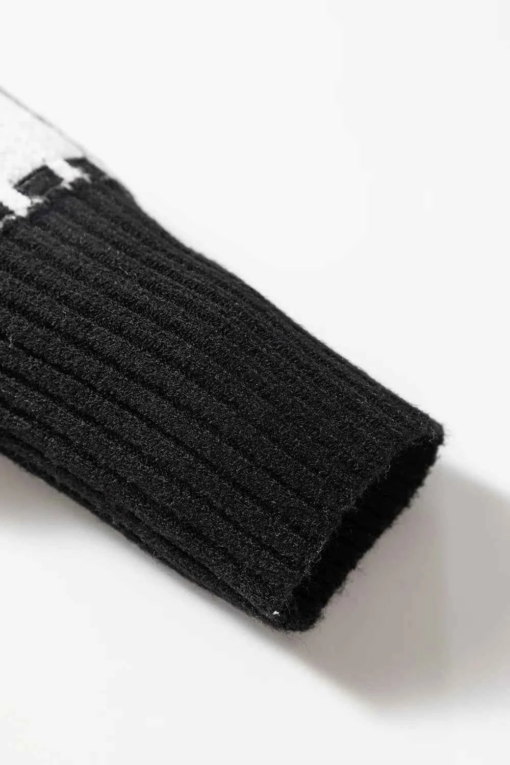 Ghost Checkered Round Neck Sweater 96b8482d-ece3-4b8a-9a97-d36c19562115-Max-Origin